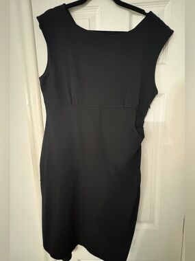 Classic Black Sheath Dress - Elegant Sleeveless Style - GAP size: 14